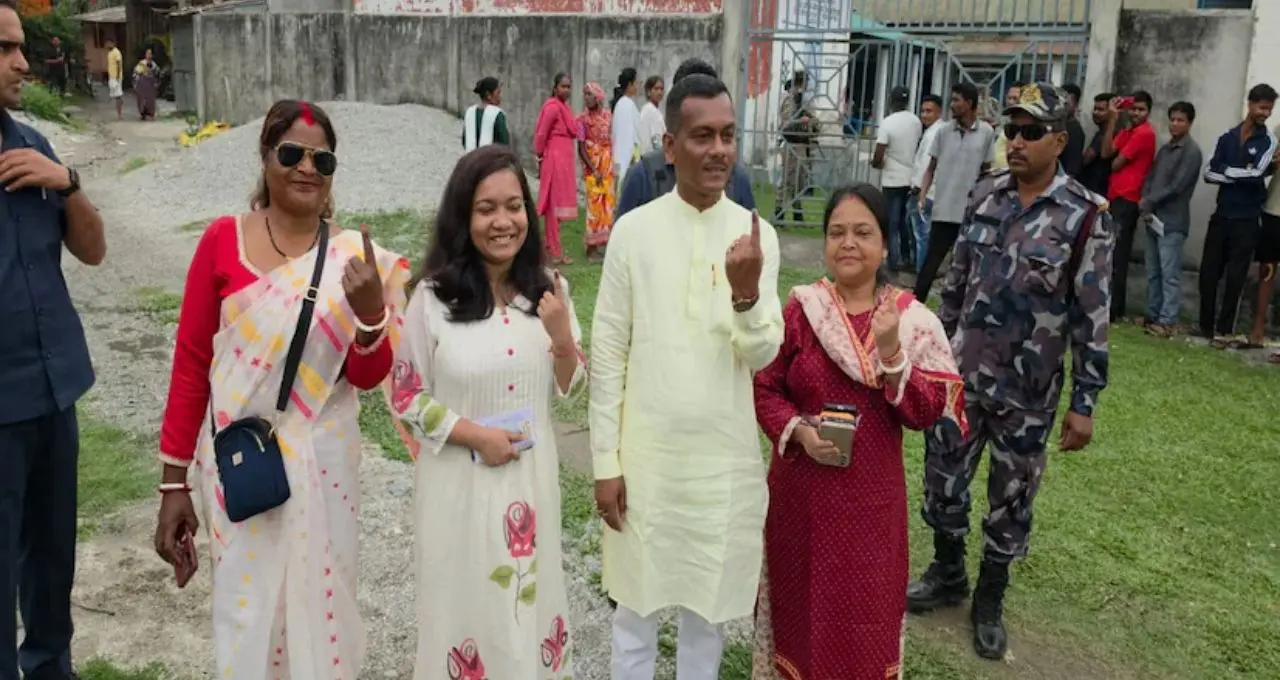 ‘বাংলায় সরকার গড়বে বিজেপি’—ভোট দিয়ে আত্মবিশ্বাসী Manoj Tigga