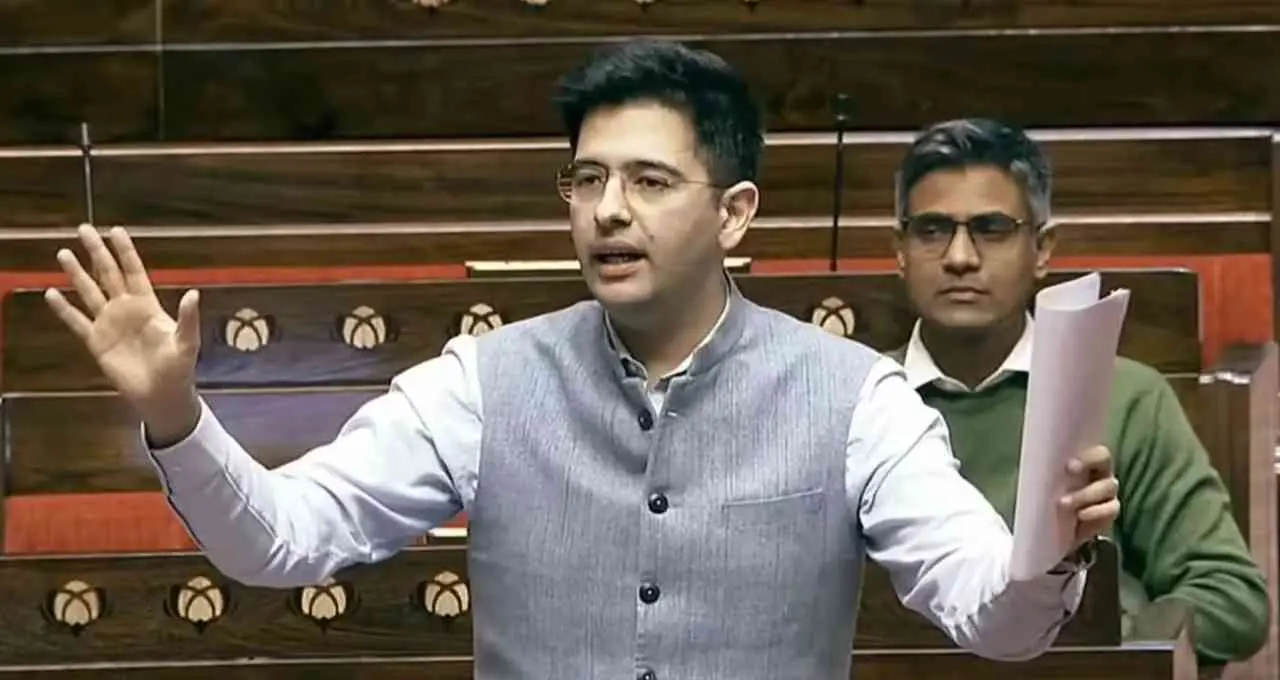 राघव चड्ढा के AAP छोड़कर बीजेपी में शामिल होने पर योगेंद्र यादव की प्रतिक्रिया, शिकायत जायज होने की बात