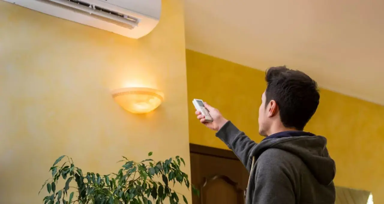 Air Conditioner Health Risks: সারাদিন AC চালিয়ে মারাত্মক বিপদ! অজান্তেই বাড়ছে শ্বাসকষ্ট-ত্বকের সমস্যা
