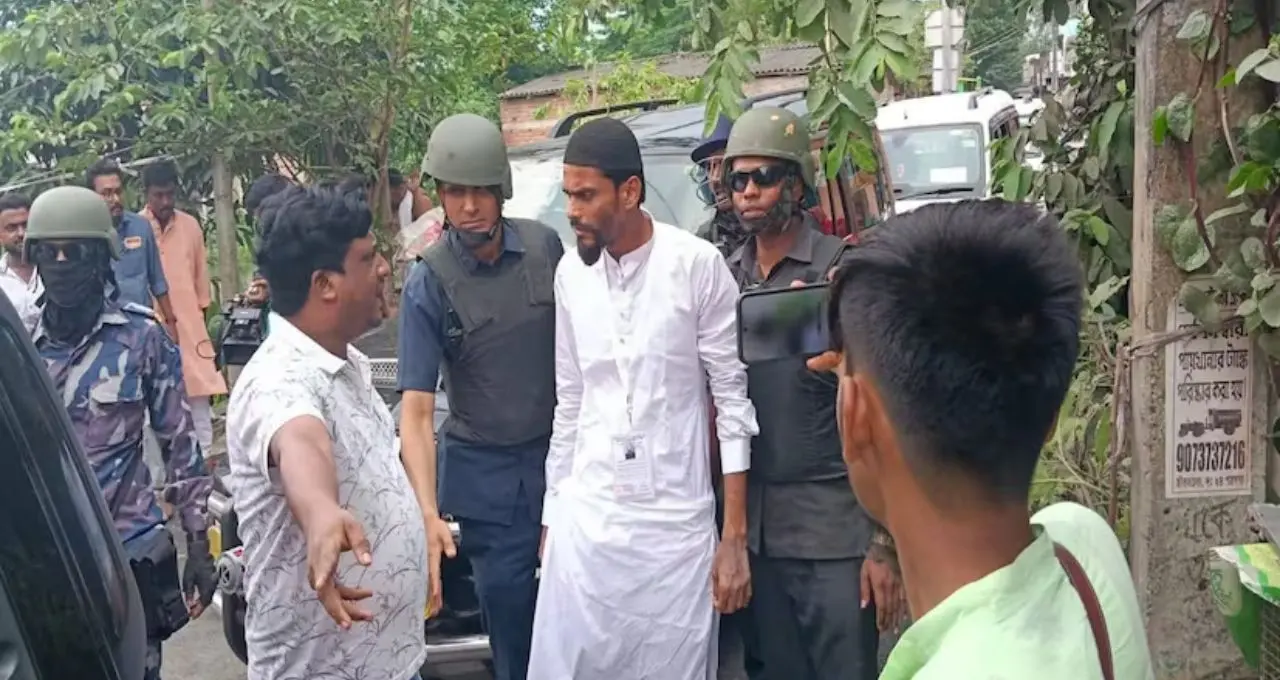ভাঙড়ে উত্তেজনা চরমে! Naushad Siddiqui-কে ঘিরে বিক্ষোভ, ‘ভোট চুরি রুখব’ হুঁশিয়ারি