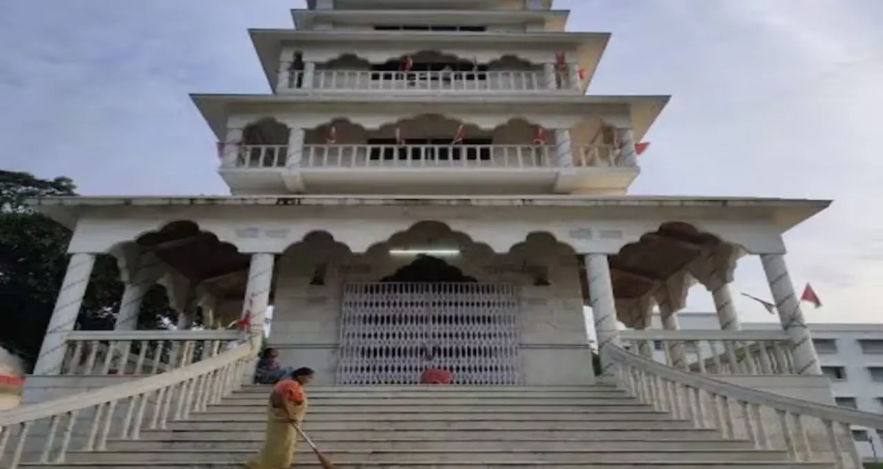 SIR-এ নাম বাদ! ৪০ বছরের ভোটাধিকার হারিয়ে গাইঘাটায় ক্ষোভ, মন খারাপ হাজারো ভোটারের

