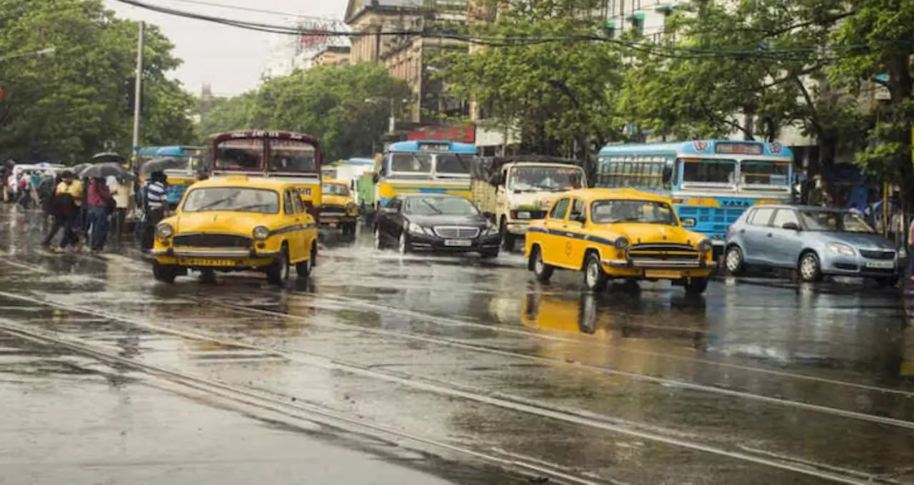 আর মাত্র ২ ঘণ্টা! Kolkata-সহ ৭ জেলায় ঝড়-বৃষ্টি তাণ্ডবের সতর্কতা, জানাল India Meteorological Department
