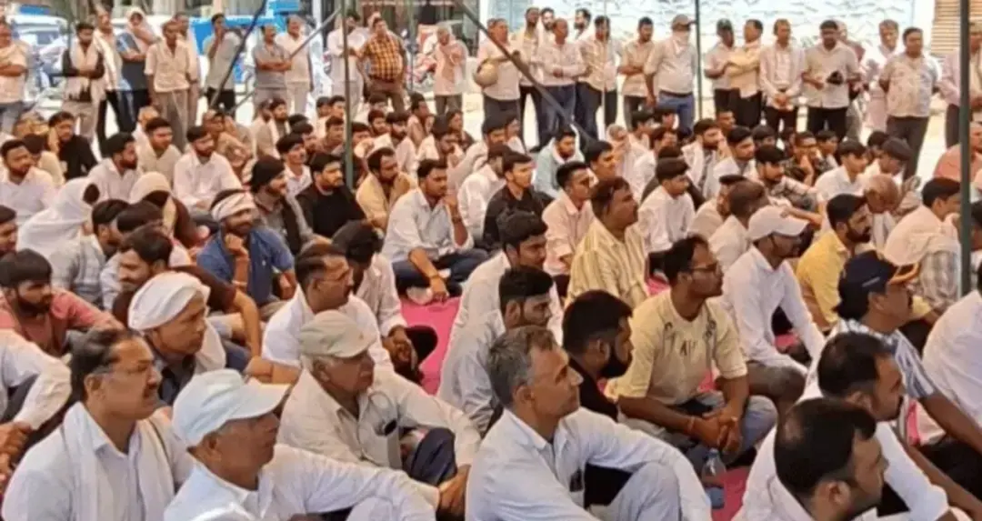 सीकर में सर माधव स्कूल शिफ्टिंग विवाद:  भावुक हुईं प्रिंसिपल; सुप्रीम कोर्ट आदेश के बाद बढ़ा विरोध
