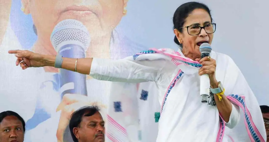 बंगाल चुनाव में हार के बाद ममता बनर्जी का बड़ा संदेश: “जो पार्टी छोड़ना चाहते हैं, वे स्वतंत्र हैं”