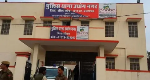 सीकर में 25-25 पैसे के इनामी दो आरोपी गिरफ्तार, गैंगवार और जमीन कब्जाने के मामलों में बड़ी कार्रवाई
