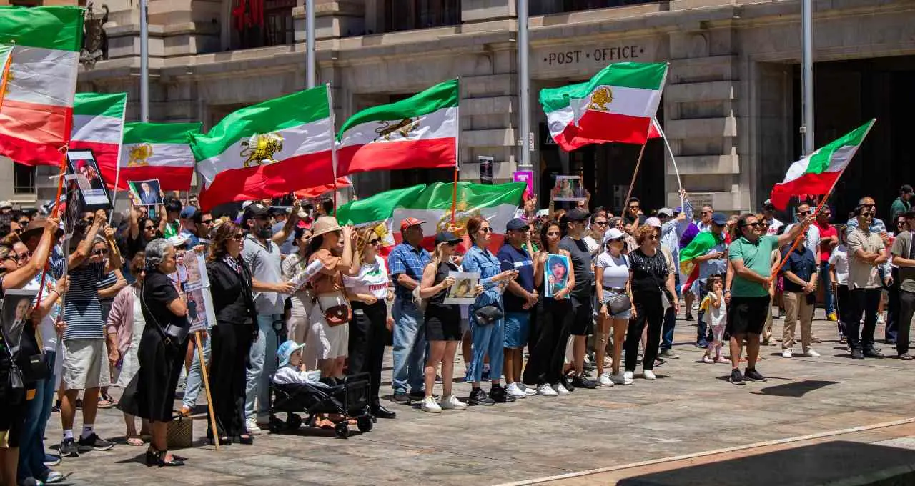 खाड़ी क्षेत्र में तनाव: ईरान की कथित चेतावनी के बाद Saudi Arabia और United Arab Emirates में बढ़ी रणनीतिक दूरी