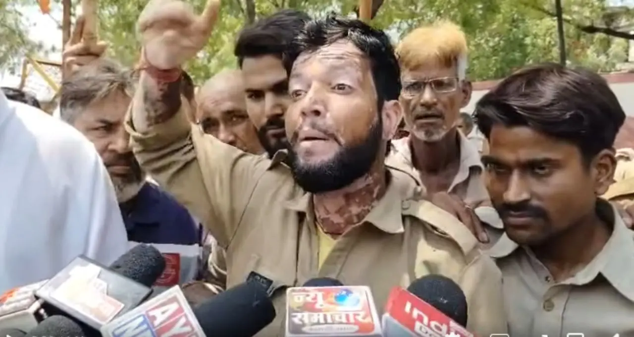अजमेर में ई-रिक्शा चालकों का विरोध प्रदर्शन, कैरियर हटाने और 1000 रुपये जुर्माने के आदेश पर बढ़ा विवाद