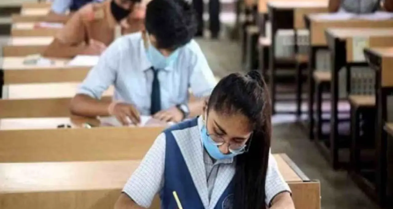 শুধু নম্বর নয়, ভবিষ্যতের চাকরিও নির্ভর করছে বিষয় নির্বাচনে! কোন স্ট্রিমে সবচেয়ে বেশি সুযোগ, জানালেন বিশেষজ্ঞরা
