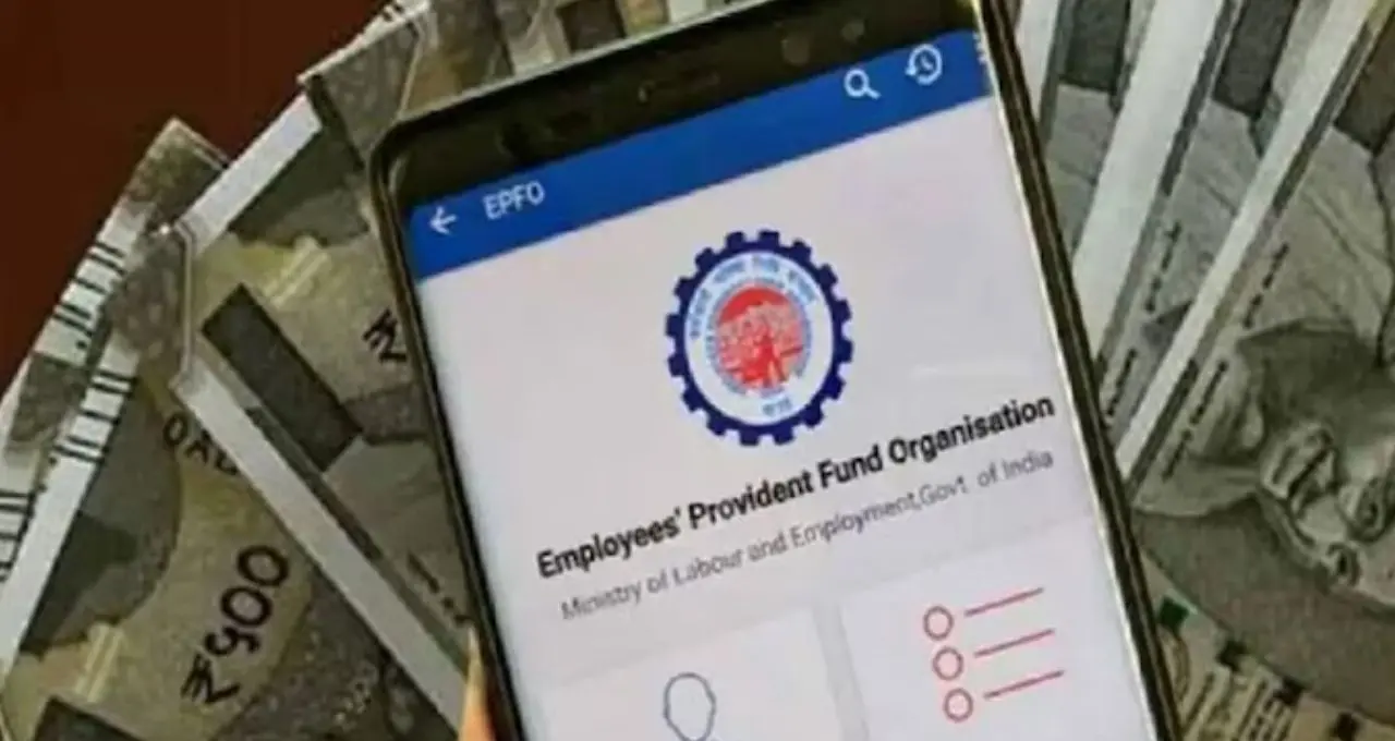 SBI-এর ২২২ দিনের FD-তে ২ লাখ রাখলে কত টাকা মিলবে? সাধারণ ও সিনিয়রদের আলাদা হিসেব জানুন
