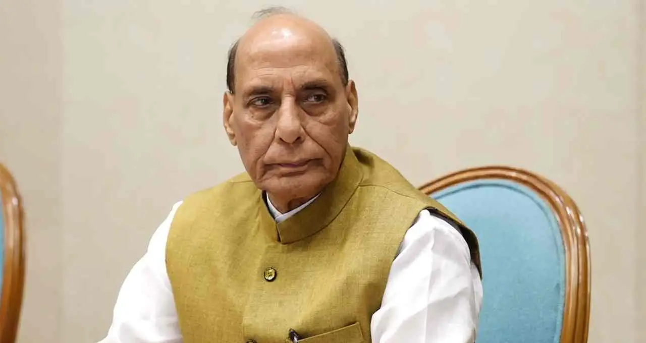 राजनाथ सिंह की वियतनाम और दक्षिण कोरिया यात्रा, पश्चिम एशिया संकट के बीच क्या है भारत की कूटनीति?
