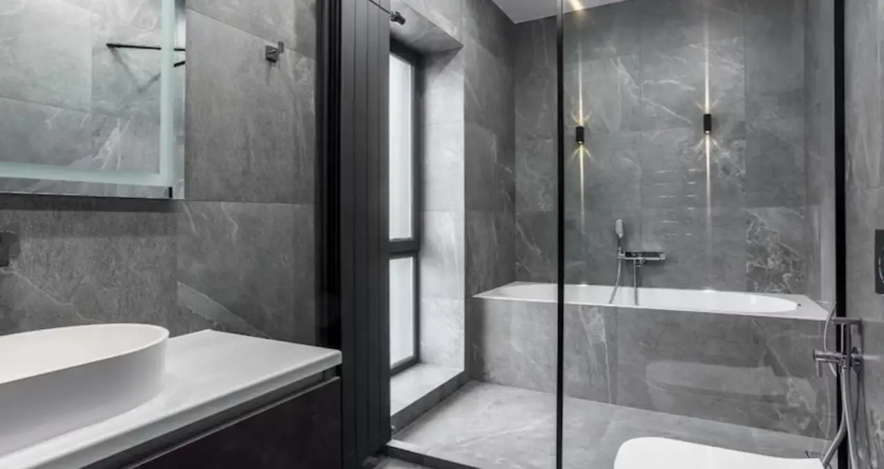 Bathroom Vastu Tips: বাথরুমে এই ৫ জিনিস রাখলেই ডেকে আনছেন অশান্তি! বাস্তুমতে এক ভুলেই বাড়তে পারে আর্থিক সঙ্কট
