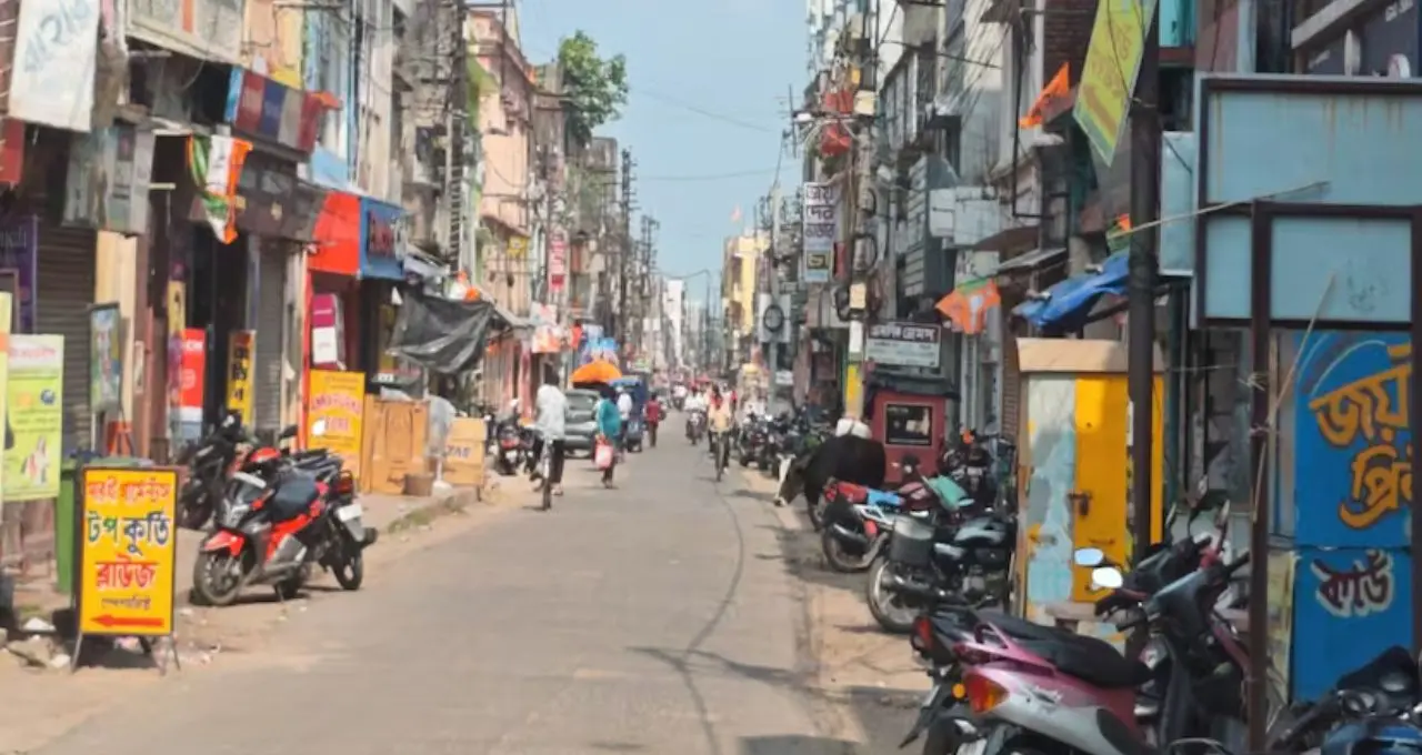 দিনভর আগুনঝরা গরম, বিকেলে কালবৈশাখীর ধাক্কা! ঝোড়ো হাওয়া-বৃষ্টিতে তছনছ হতে পারে দক্ষিণবঙ্গের একাধিক জেলা
