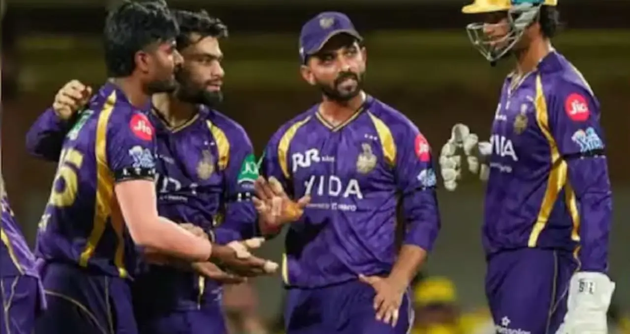 হারেও শেষ নয় আশা! আরসিবির কাছে হেরে গিয়েও প্লে-অফে উঠতে পারে কেকেআর, সামনে জটিল সমীকরণ
