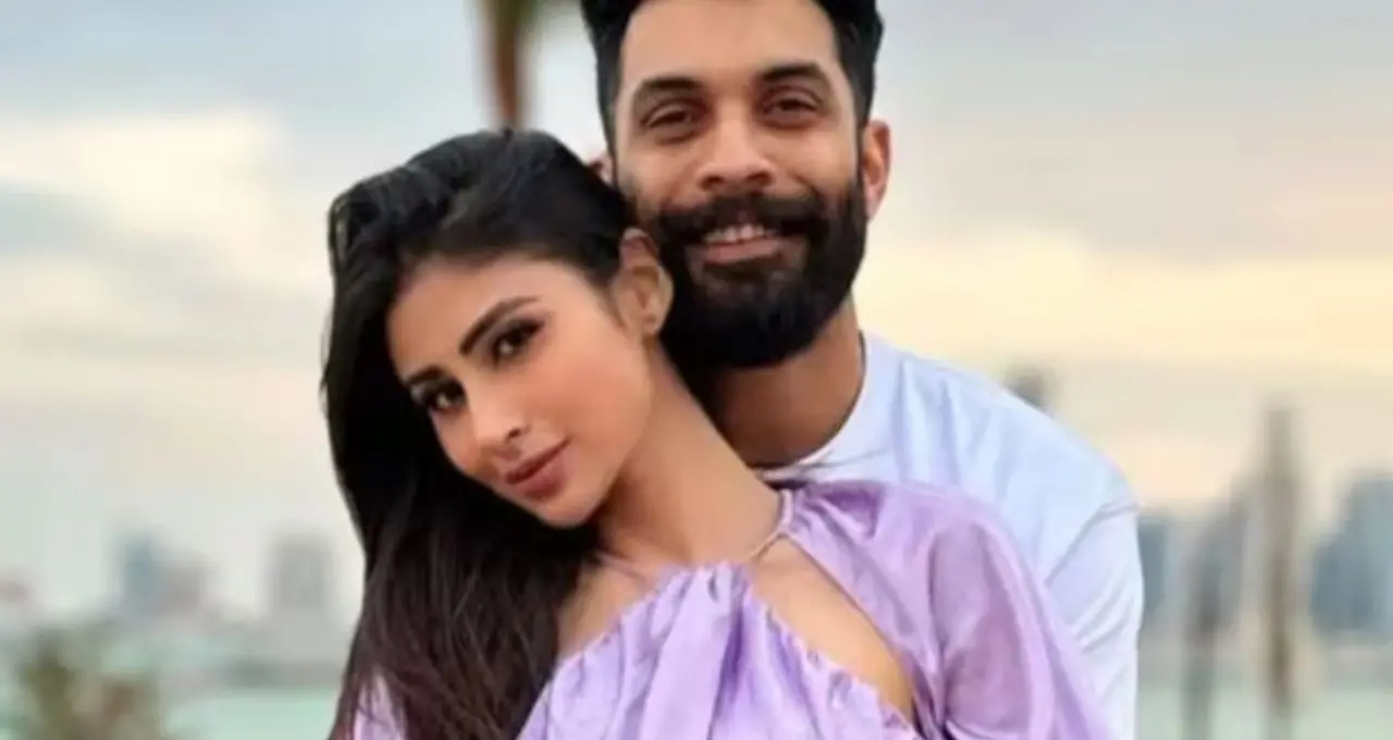 বিচ্ছেদের জল্পনায় মুখ খুললেন মৌনি! সূরজের সঙ্গে দূরত্ব নিয়ে অবশেষে নীরবতা ভাঙলেন অভিনেত্রী
