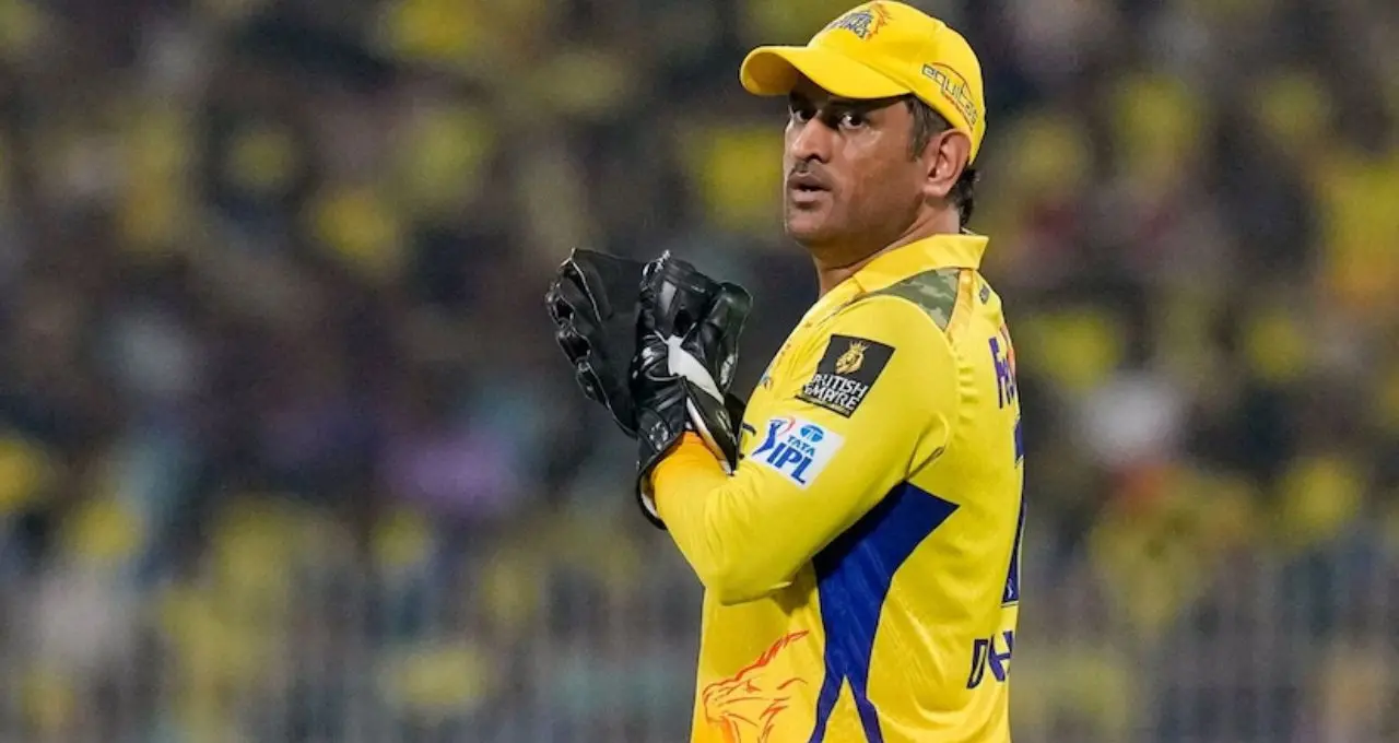 MS Dhoni Retirement: চিপকে কি শেষবার নামছেন মাহি? হায়দরাবাদ ম্যাচ ঘিরে আবেগে ভাসছে ক্রিকেট বিশ্ব
