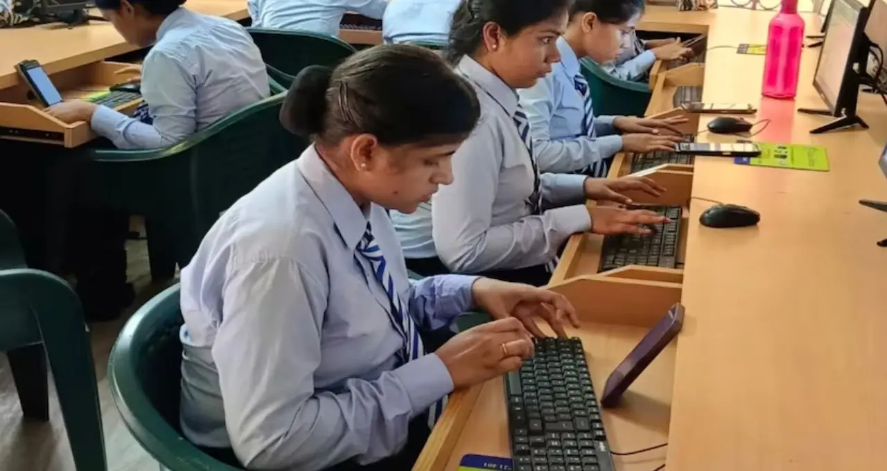 UGC NET 2026-এর আবেদন শেষ ২০ মে! ভুল হলে সংশোধনের সুযোগ ২৪ মে পর্যন্ত, জেনে নিন সম্পূর্ণ প্রক্রিয়া
