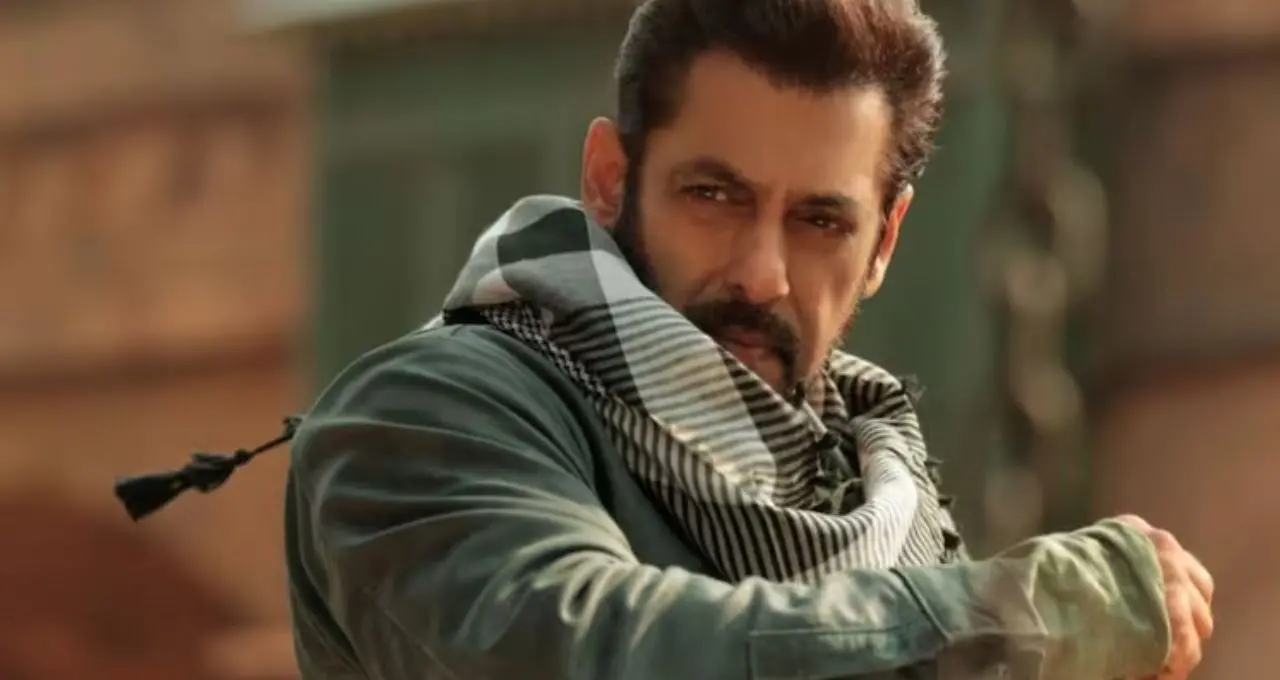 Salman Khan: ‘আমি একা নই!’ ভাইরাল পোস্ট ঘিরে জল্পনার অবসান, মায়ের দুশ্চিন্তার পর মুখ খুললেন সলমন