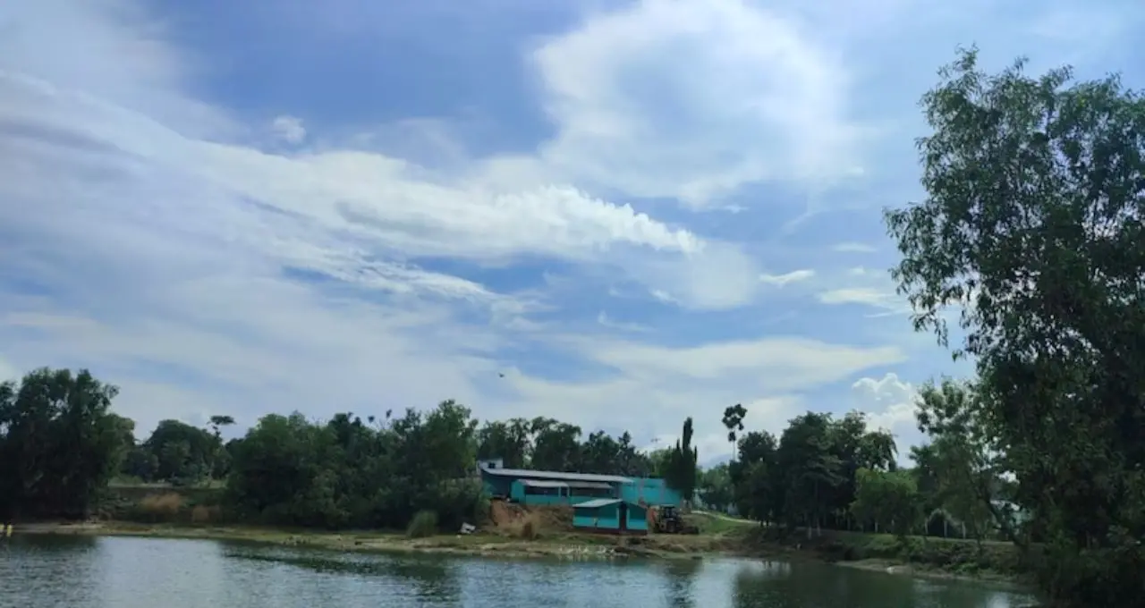 দিনে আগুনঝরা গরম, বিকেলে কালবৈশাখীর দাপট! দক্ষিণবঙ্গে ঝড়-বৃষ্টির পূর্বাভাস, উত্তরবঙ্গে ভারী বর্ষণের সতর্কতা
