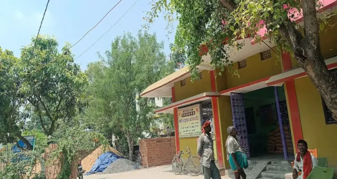 রেকর্ড গড়তেই বদলে যাচ্ছে বৈভবের বাড়ি! নতুন রঙে সাজছে সূর্যবংশীর পৈতৃক ভিটে, তৈরি হচ্ছে ‘গর্বের ঠিকানা’
