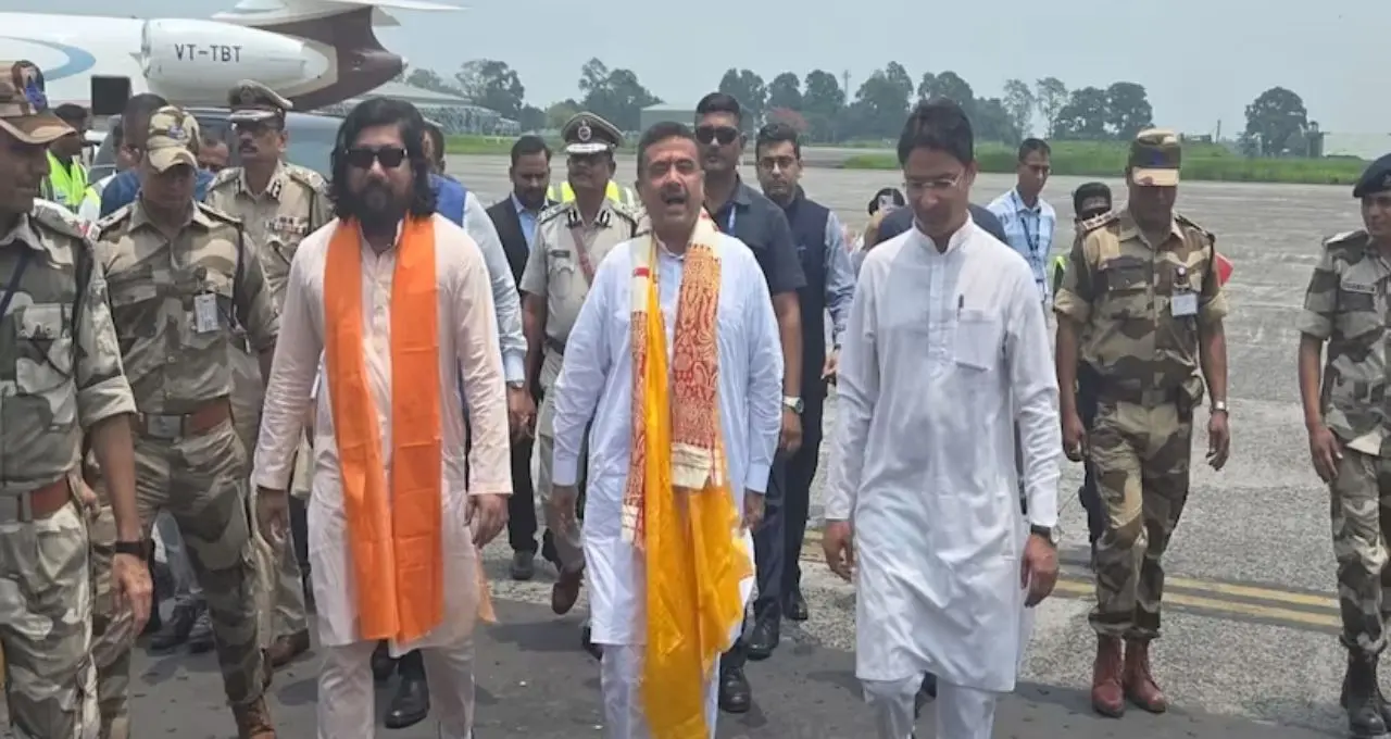 উত্তরকন্যায় প্রশাসনিক ম্যারাথন বৈঠক, উন্নয়ন-কর্মসংস্থান-পরিষেবায় একাধিক বড় বার্তা