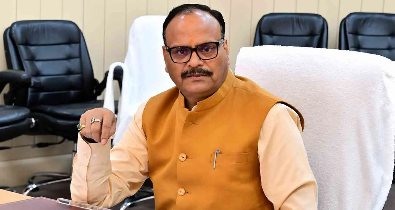 यूपी स्वास्थ्य विभाग में तबादले, डॉ. रामनाथ सिंह बने अलीगढ़ के नए CMO