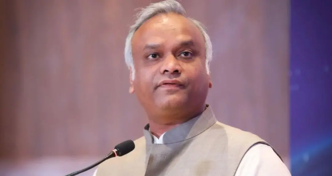 कर्नाटक: गृह मंत्री प्रियंक खड़गे को धमकी और जातिसूचक टिप्पणी मामले में 48 वर्षीय व्यक्ति गिरफ्तार