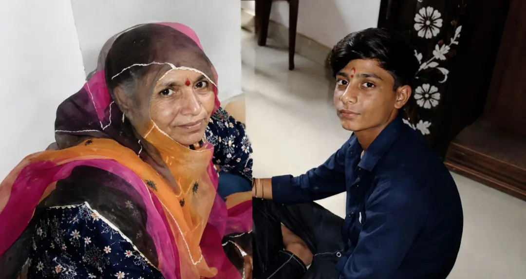 जयपुर सड़क हादसा: तेज रफ्तार ट्रेलर ने बाइक सवार मां-बेटे को कुचला, दोनों की मौत; चालक फरार