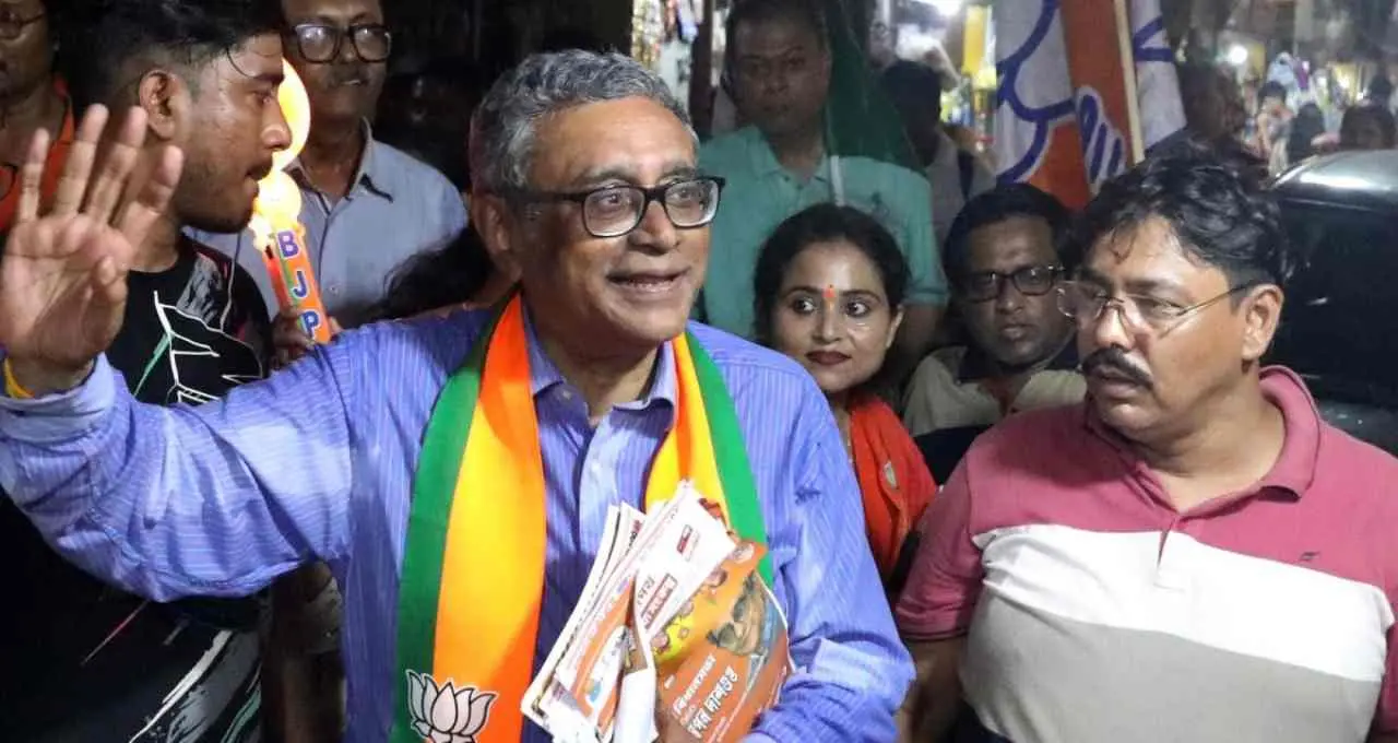 Swapan Dasgupta को शुभेंदु सरकार में मिली अहम जिम्मेदारी, जानिए पत्रकारिता से राजनीति तक का सफर