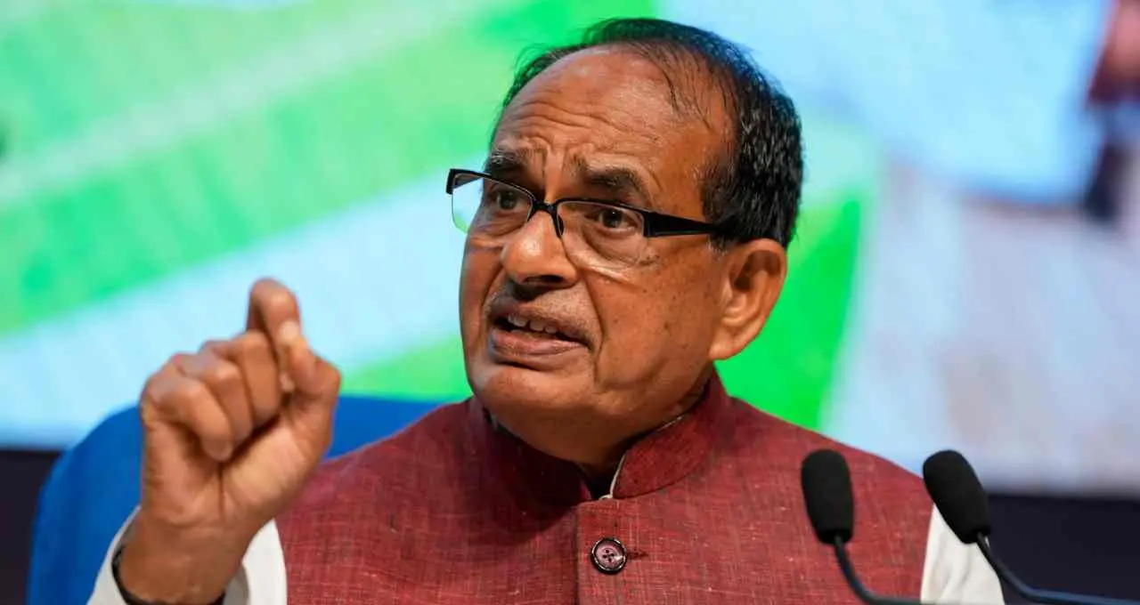 भारत में ईंधन बचत अभियान को बढ़ावा: केंद्रीय मंत्रियों ने कैबिनेट बैठक के लिए कारपूलिंग अपनाई