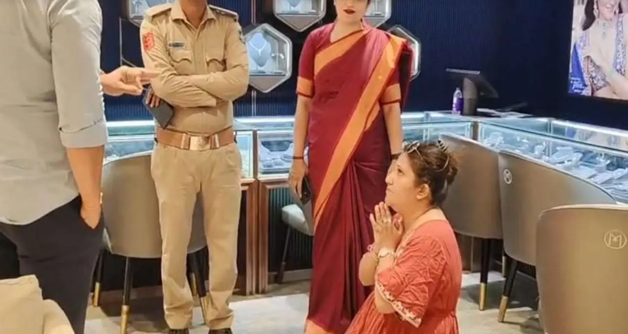 वडोदरा ज्वेलरी शोरूम में चोरी की अनोखी कोशिश, महिला ने मुंह में छिपाए सोने-हीरे के गहने; CCTV में कैद घटना