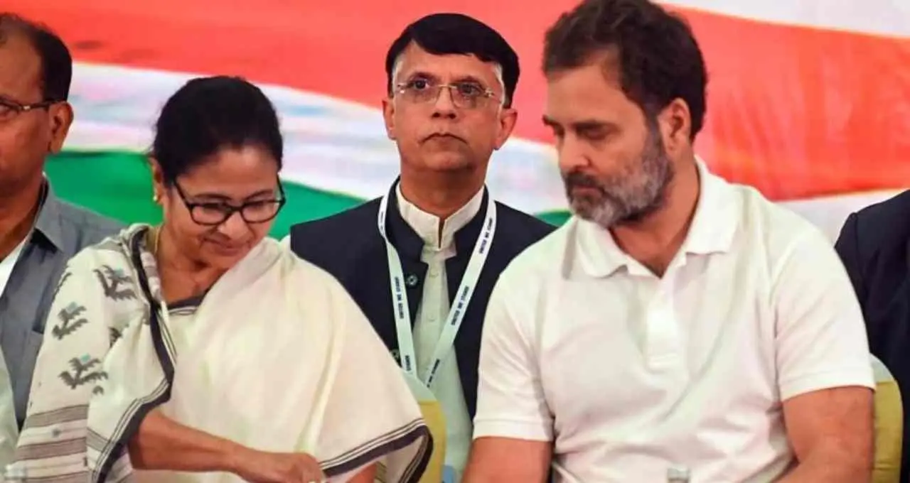 TMC–Congress विलय की अटकलें तेज: दिल्ली में शीर्ष नेताओं की मुलाकातों से बढ़ी राजनीतिक हलचल
