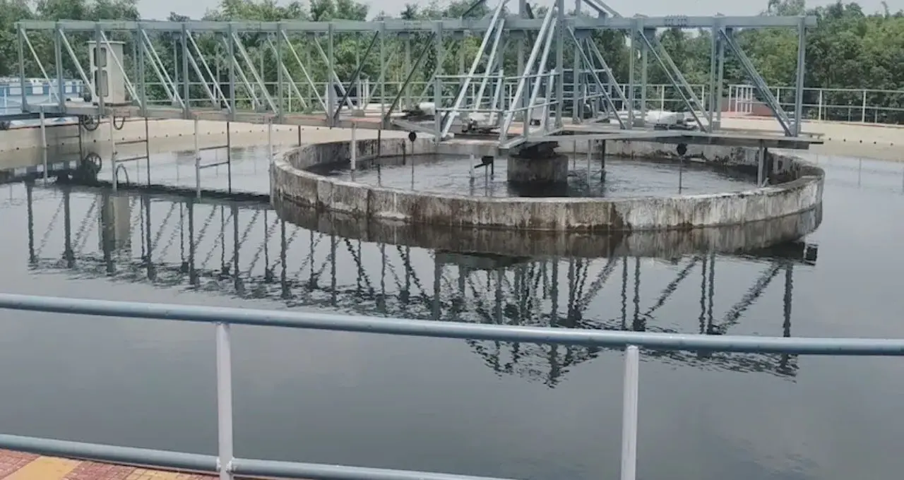 জলপাইগুড়িতে ঘরে ঘরে আম্রুতের জল, রাস্তায় থুতু ফেললেই জরিমানা! বড় ঘোষণা মন্ত্রী অগ্নিমিত্রা পলের
