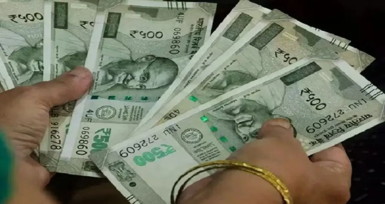 ব্যাঙ্ক নাকি পোস্ট অফিস RD? ৫ বছরে কোথায় মিলবে বেশি রিটার্ন, বিনিয়োগের আগে জেনে নিন সম্পূর্ণ হিসাব
