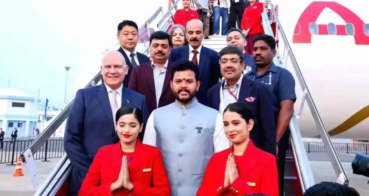 नोएडा इंटरनेशनल एयरपोर्ट से कमर्शियल उड़ानों की शुरुआत, राम मोहन नायडू बोले– 'जल्द बनेंगे ‘मेड इन इंडिया’ सिविल एयरक्राफ्ट'