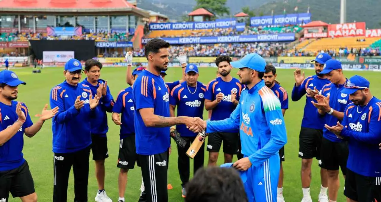 IND vs AFG: डेब्यू पर गुरनूर बरार और हर्ष दुबे का दमदार प्रदर्शन, कप्तान शुभमन गिल ने कहा- “लेंथ और स्विंग शानदार रही”
