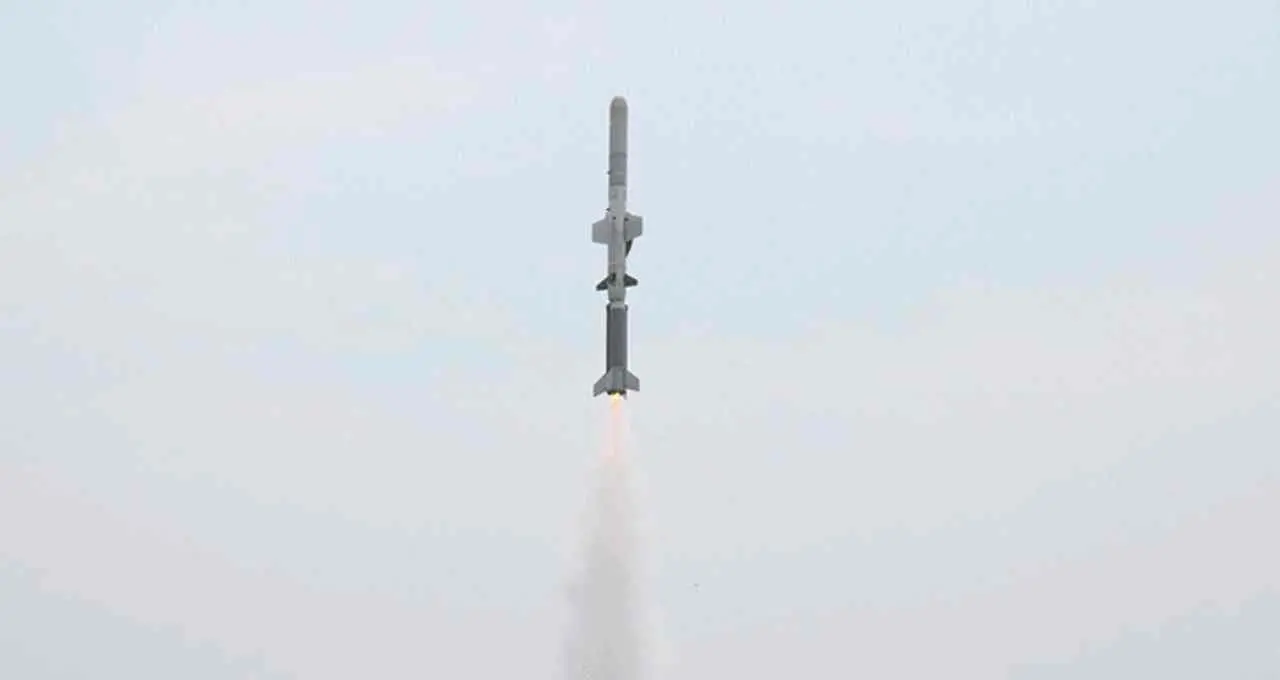 DRDO ने लंबी दूरी की स्वदेशी लैंड अटैक क्रूज मिसाइल का किया सफल परीक्षण, भारत की रक्षा क्षमता को मिली नई मजबूती