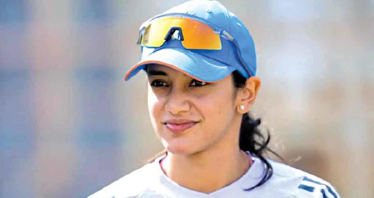 Smriti Mandhana vs Babar Azam: रिकॉर्ड की दौड़ में कौन आगे? जानिए T20I रन टैली का पूरा गणित