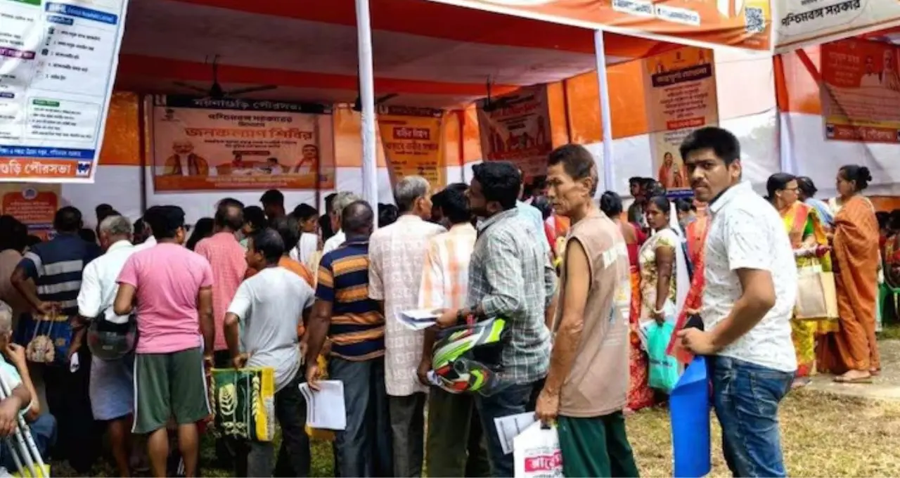 ৩ দিনের ক্যাম্প শেষ হলেও বন্ধ হবে না আবেদন, অন্নপূর্ণা যোজনা-সহ সরকারি প্রকল্প নিয়ে বড় আশ্বাস মন্ত্রীর