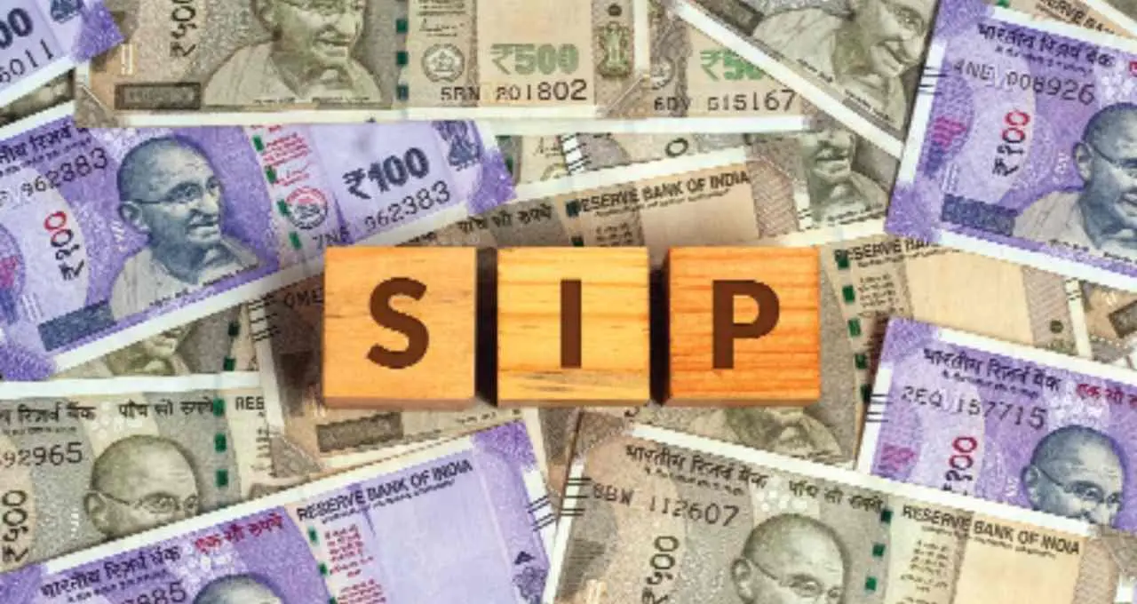 Mutual Fund: वैश्विक अनिश्चितता के बीच भी SIP का प्रदर्शन मजबूत, निवेशकों के लिए बना भरोसेमंद विकल्प