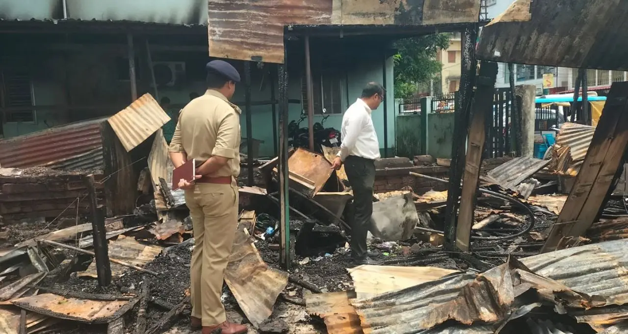 अगरतला के ऑफिस लेन क्षेत्र में अग्निकांड का सीएम ने लिया जायजा