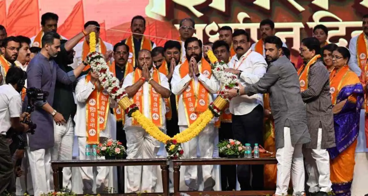Maharashtra Politics: शिवसेना स्थापना दिवस पर एकनाथ शिंदे का उद्धव ठाकरे गुट पर हमला, बोले- 'शेर अकेला चलता है'