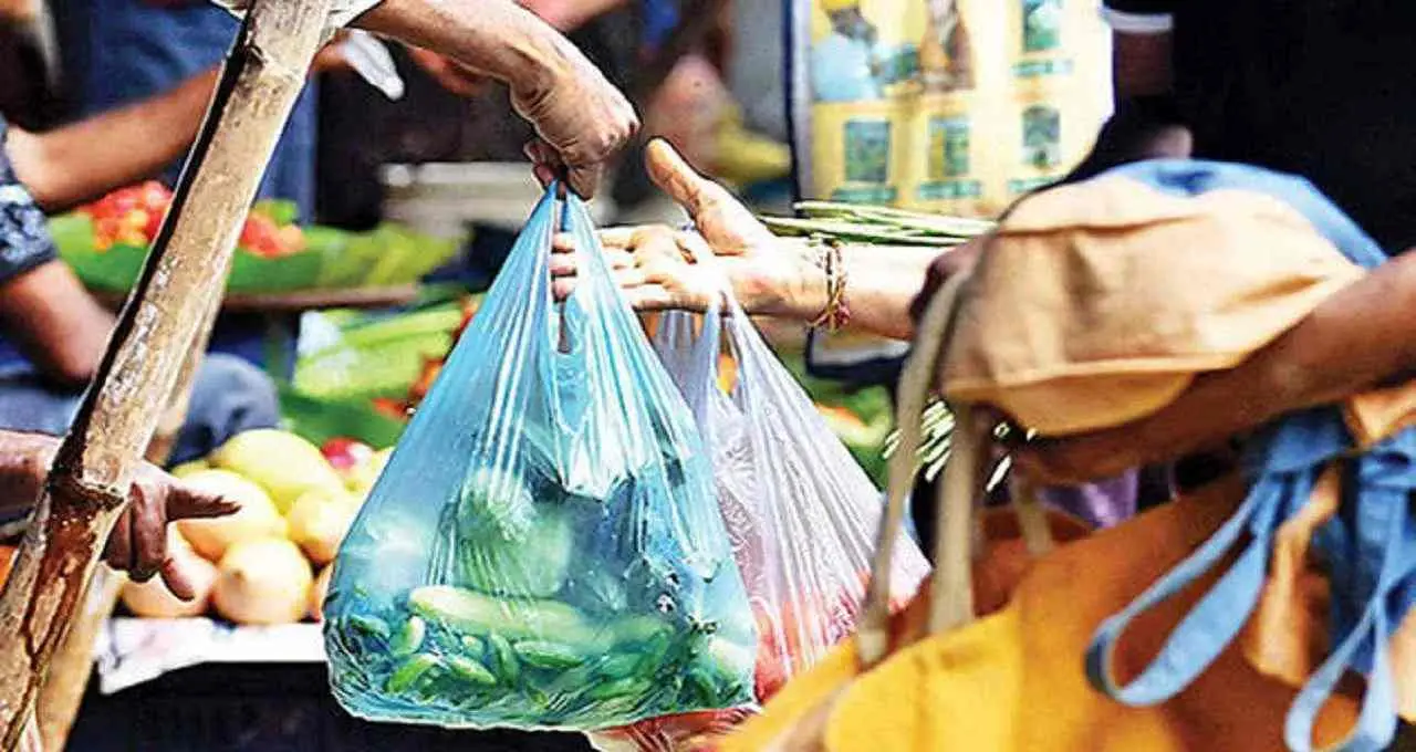 लद्दाख में सिंगल-यूज प्लास्टिक और सार्वजनिक स्थानों पर गंदगी फैलाने पर सख्त रोक, उल्लंघन पर लगेगा भारी जुर्माना
