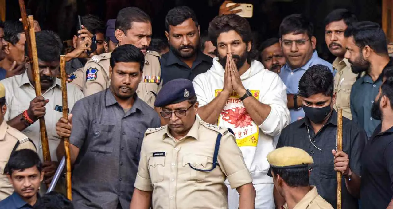 ‘पुष्पा 2’ प्रीमियर भगदड़ मामले में अल्लू अर्जुन को कोर्ट का समन, 22 जून को पेश होने का आदेश