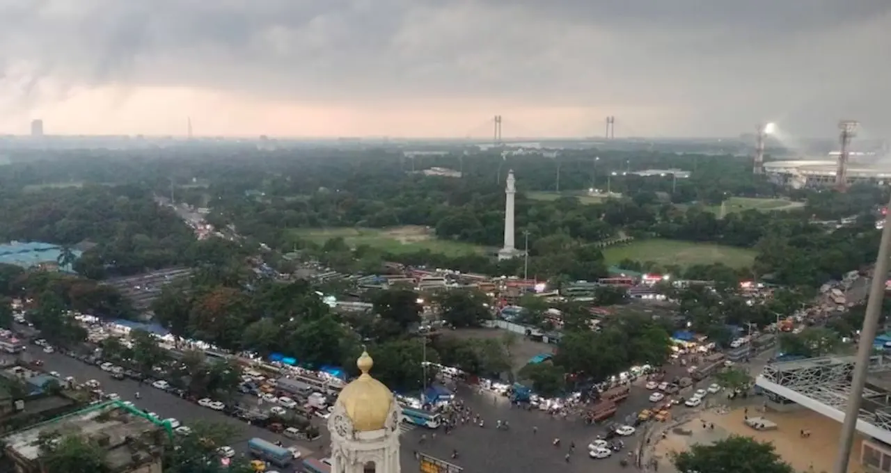West Bengal Weather Update: দক্ষিণবঙ্গে বজ্রপাতের জোরালো আশঙ্কা, উত্তরবঙ্গে ভারী বৃষ্টির দাপট! জারি একাধিক সতর্কতা

