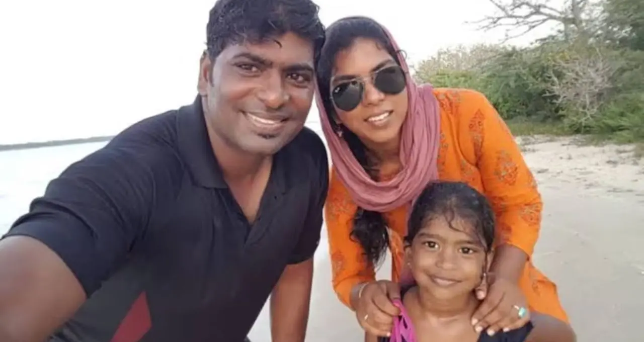 Bold Parenting: ১২ বছরেই ১০০-র বেশি স্কুবা ডাইভ! সমুদ্র থেকে ৭,০০০ কেজির বেশি প্লাস্টিক সরিয়ে নজির, গভীর জলে ভরতনাট্যমেও মুগ্ধ থারগাই
