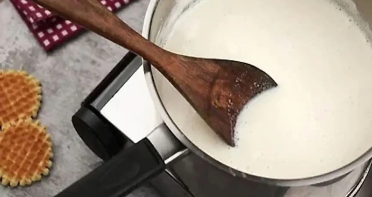 Milk Storage Tips: গরমে বারবার দুধ টক হয়ে যাচ্ছে? ফোটানোর সময় মিশিয়ে দিন এক চিমটি এই পাউডার, দীর্ঘক্ষণ থাকবে টাটকা