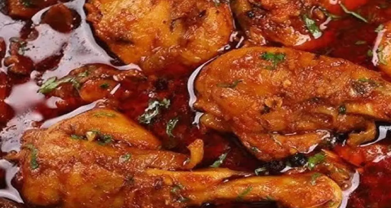 Perfect Chicken Cooking Tips: ১ কেজি চিকেন কতক্ষণ কষাবেন? এই সময় মেনে চললেই মাংস হবে নরম ও রসালো

