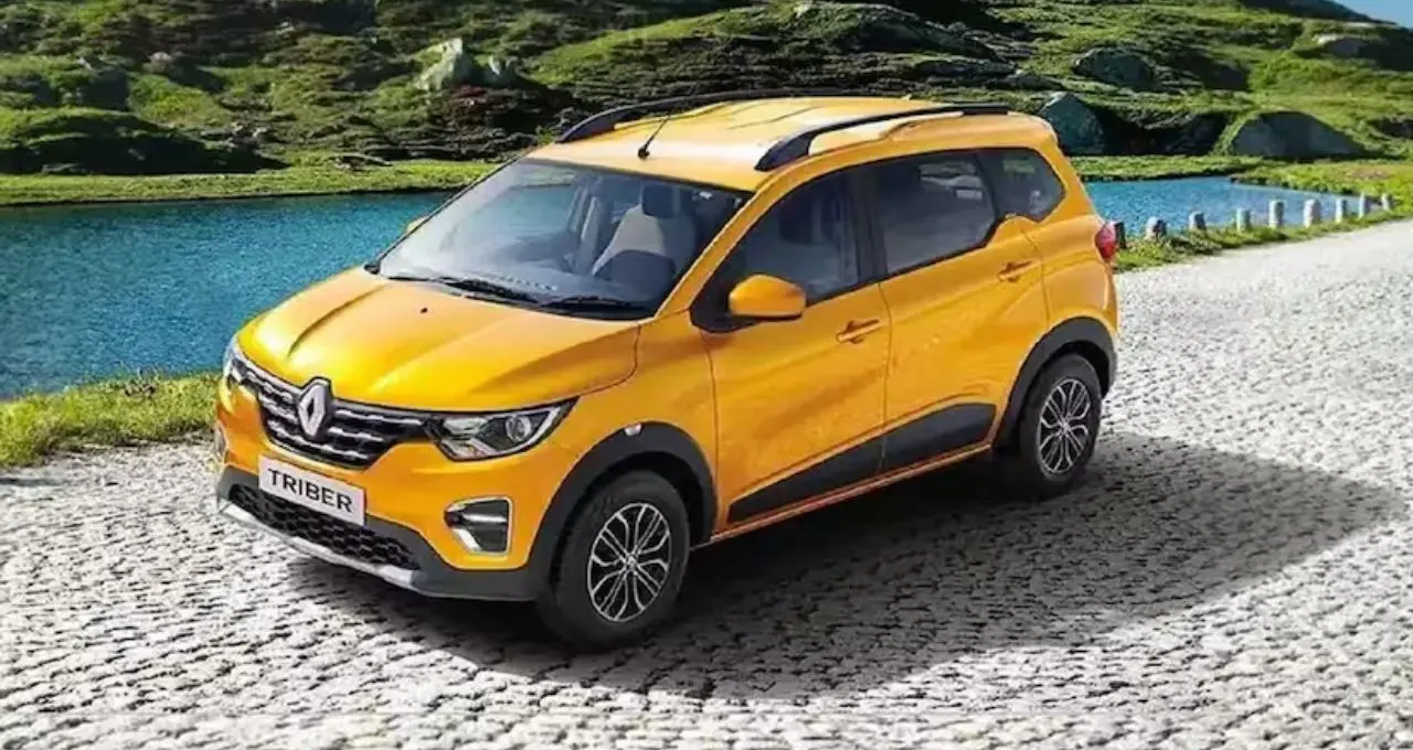 Cheapest 7-Seater Cars in India: মধ্যবিত্ত পরিবারের জন্য সেরা সস্তা ৭-সিটার গাড়ি, মাইলেজ ২৬ KM পর্যন্ত

