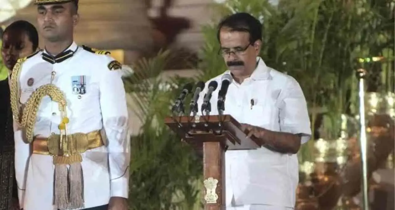 केंद्रीय मंत्री जॉर्ज कुरियन का इस्तीफा मंजूर, मोदी सरकार में संभावित फेरबदल की चर्चाएं तेज
