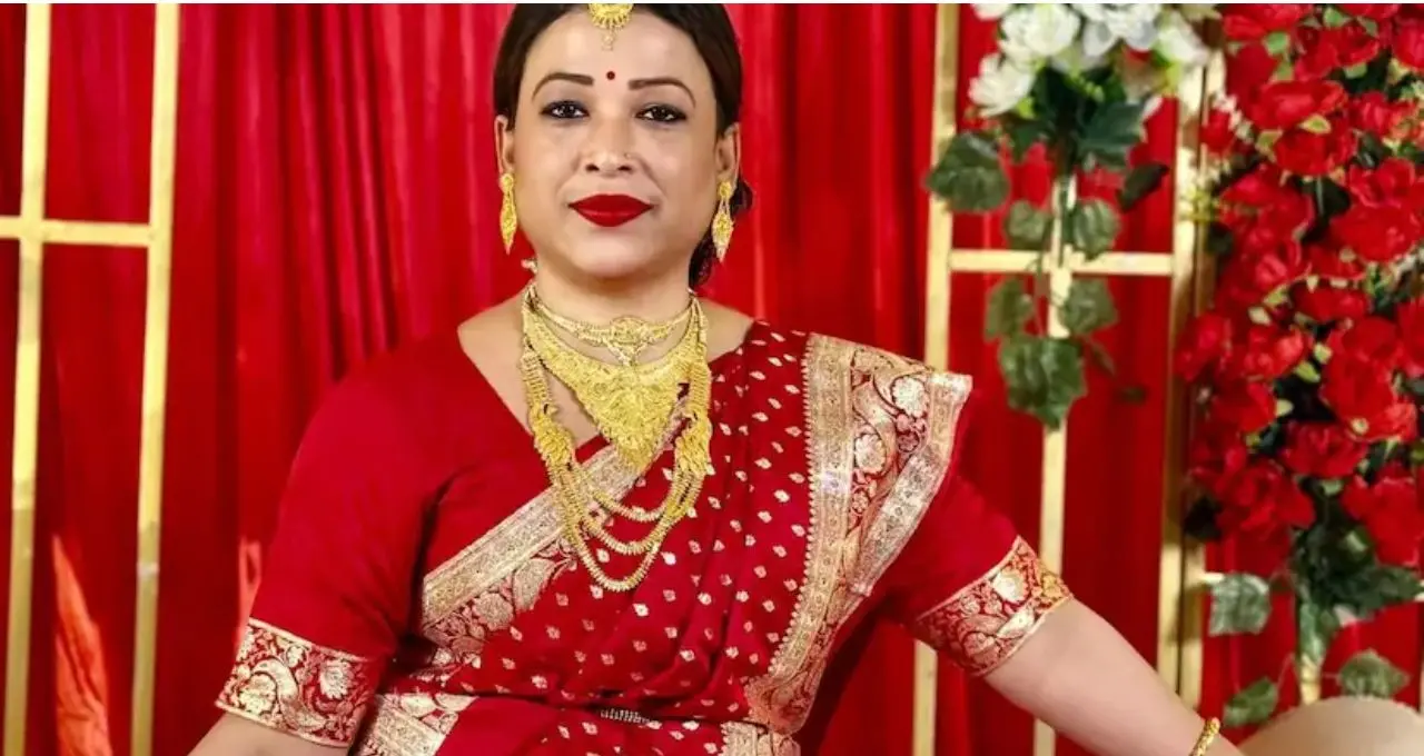 টিনা ভৌমিক সাহার বাড়িতে সোনা উদ্ধারের পর বাড়ছে জল্পনা, সব্যসাচী দত্তের সঙ্গে পরিচয়ের সূত্র কী?
